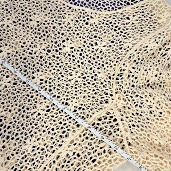 3/$25 Periwinkle Work Out Short Sleeve Shirt & Lace Cover Shirt - Picture 9 of 10